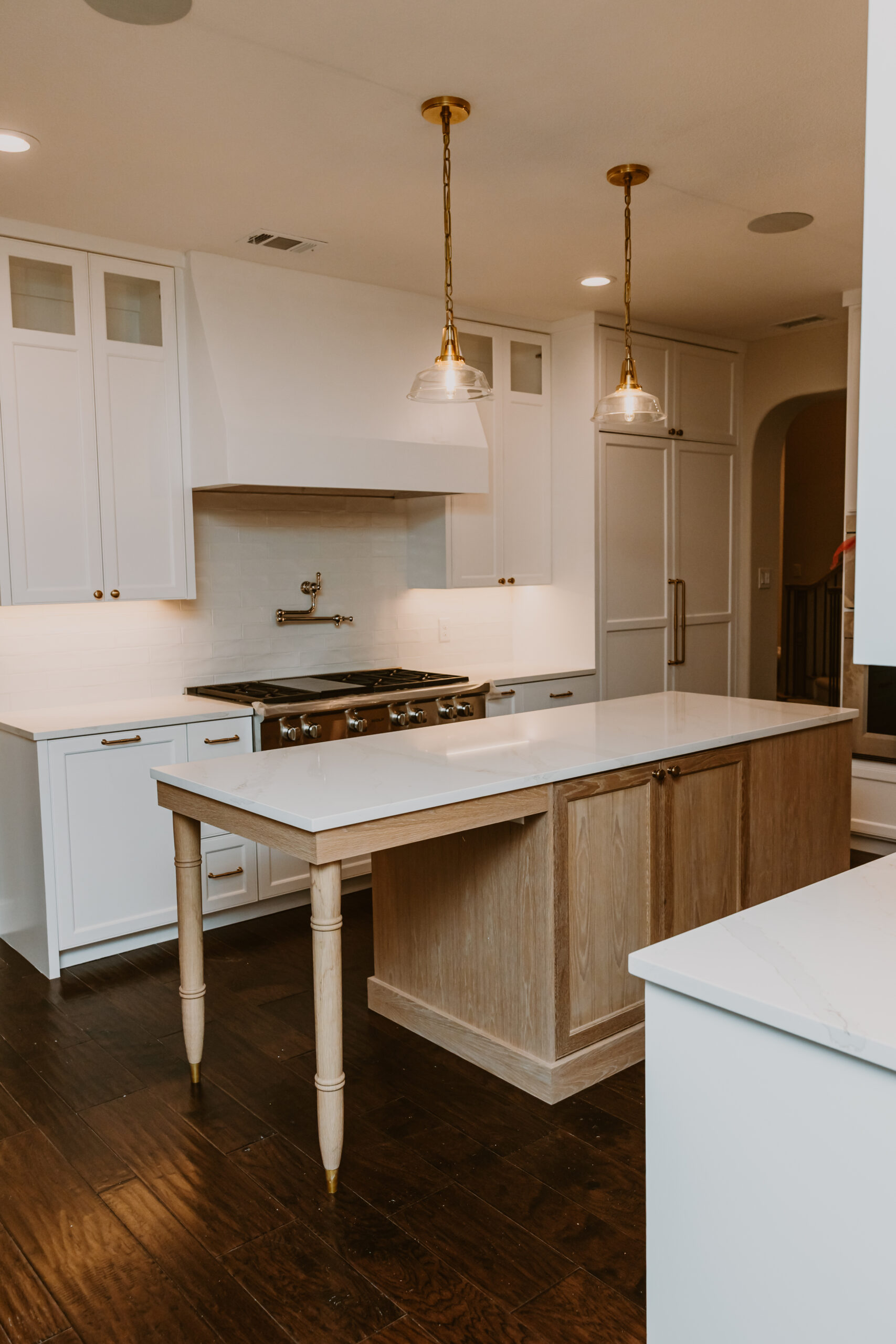 White Oak Kitchen Island Featuring Frameless Cabinets and Soft Close Hardware White Oak Kitchen Island Featuring Frameless Cabinets and Soft Close Hardware