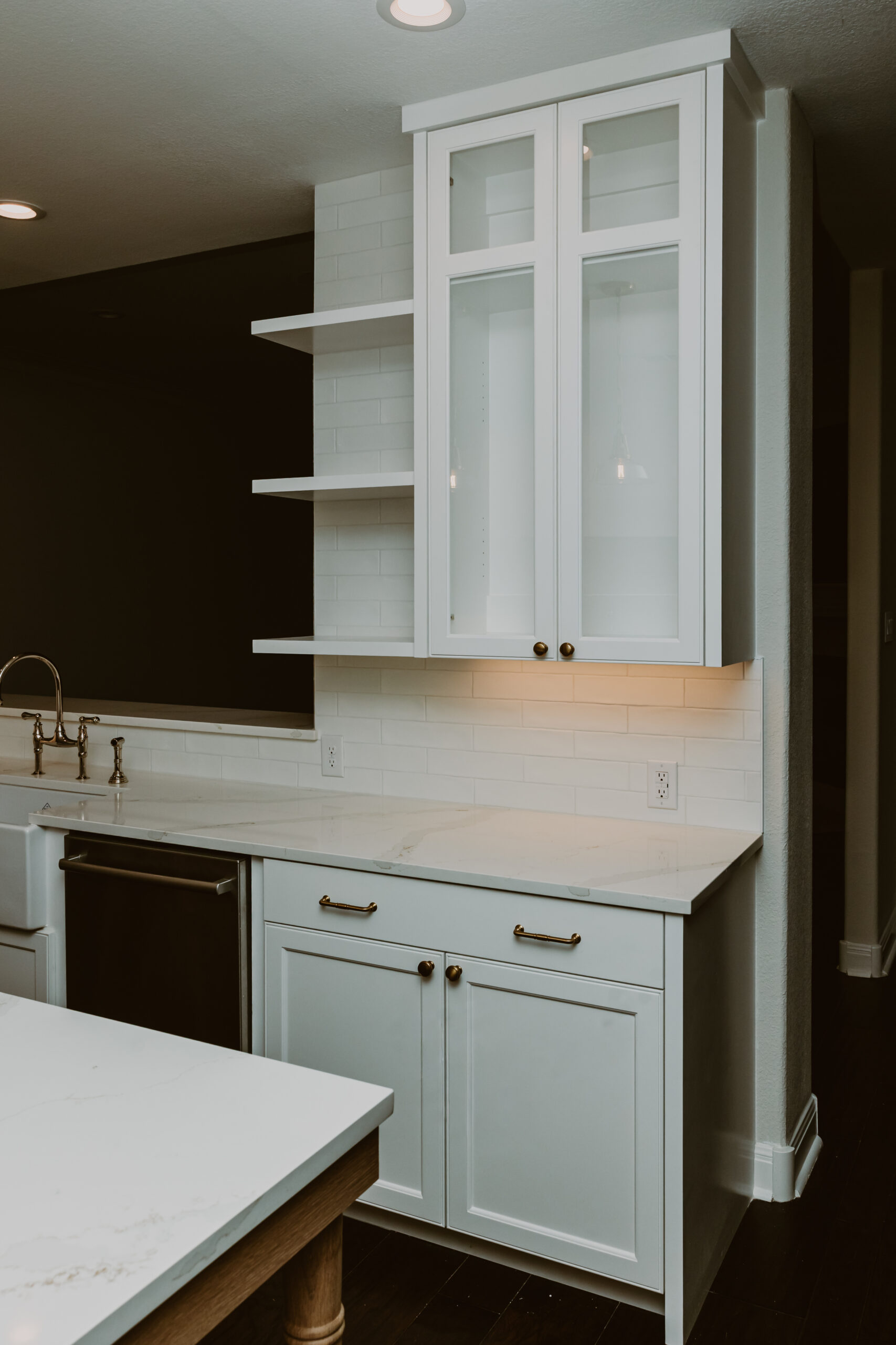 Custom Frameless Kitchen Cabinets Featuring Soft Close Hardware Custom Frameless Kitchen Cabinets Featuring Soft Close Hardware