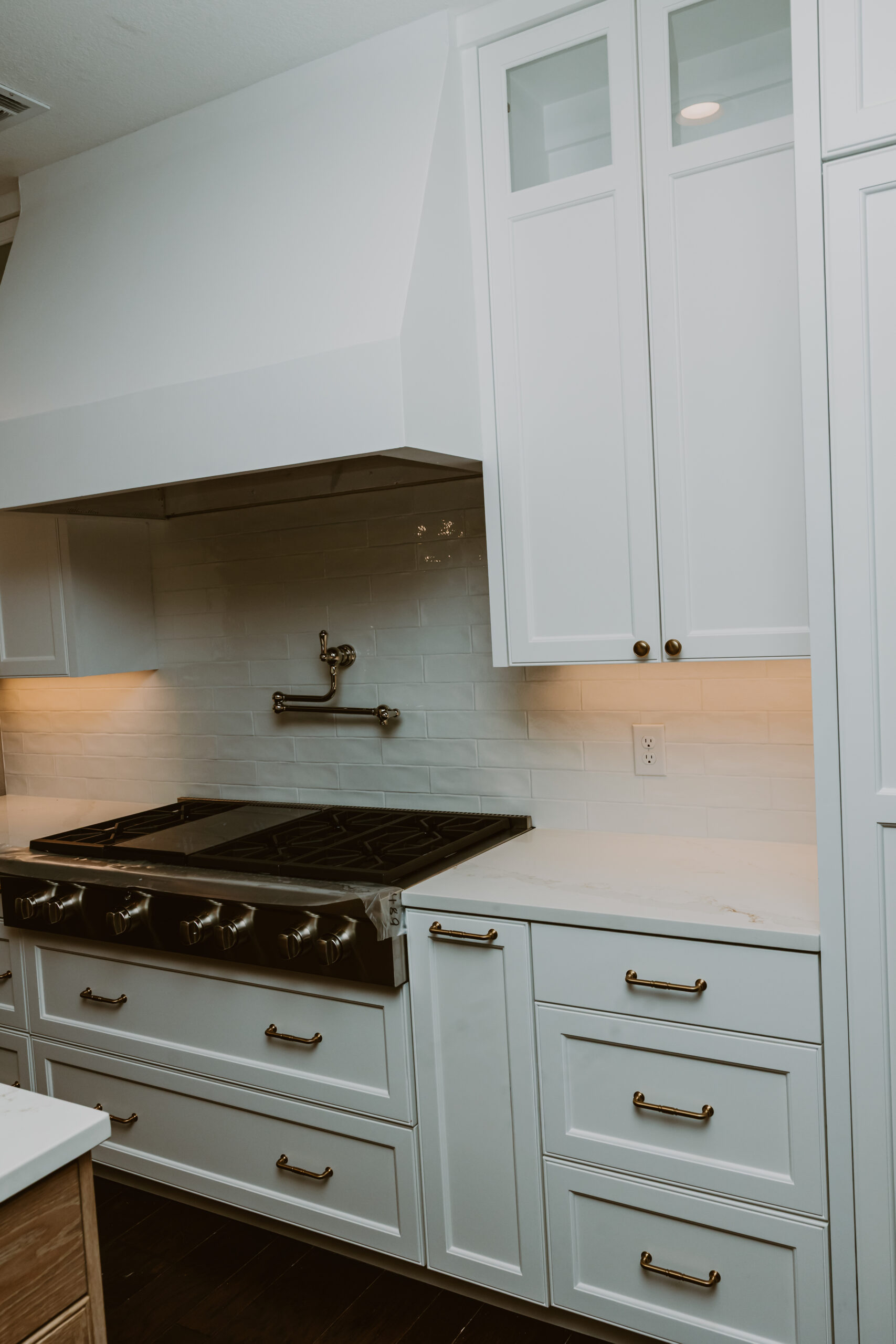 Custom Frameless Kitchen Cabinets Featuring Soft Close Hardware Custom Frameless Kitchen Cabinets Featuring Soft Close Hardware